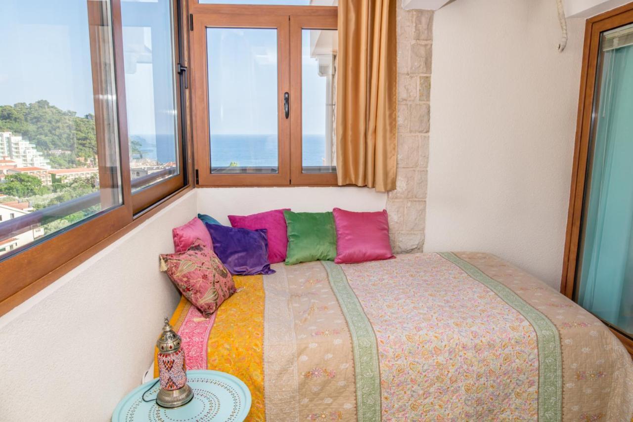 Apartment Elena Petrovac Bagian luar foto